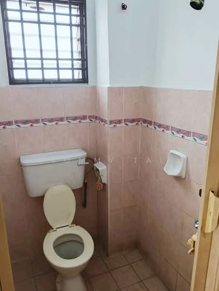 Rumah Teres 2 Tingkat untuk Dijual di Taman Mutiara Rini (Skudai) - Tommy Tai - Bathroom - PropertyGuru.com.my