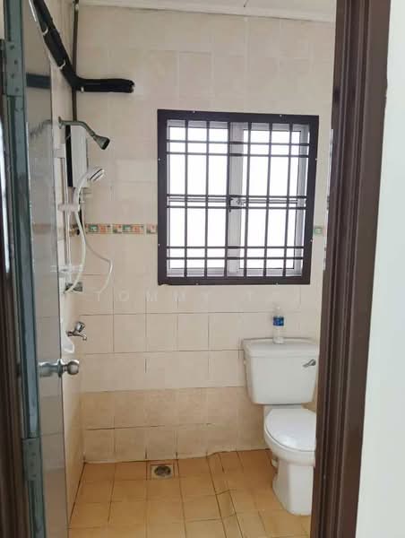 Rumah Teres 2 Tingkat untuk Dijual di Taman Mutiara Rini (Skudai) - Tommy Tai - Bathroom - PropertyGuru.com.my