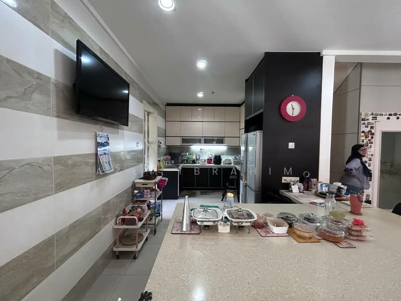 3-storey Terraced House for Sale in Taman Melawati (Ulu Kelang) - Azli Ibrahim - Kitchen - PropertyGuru.com.my