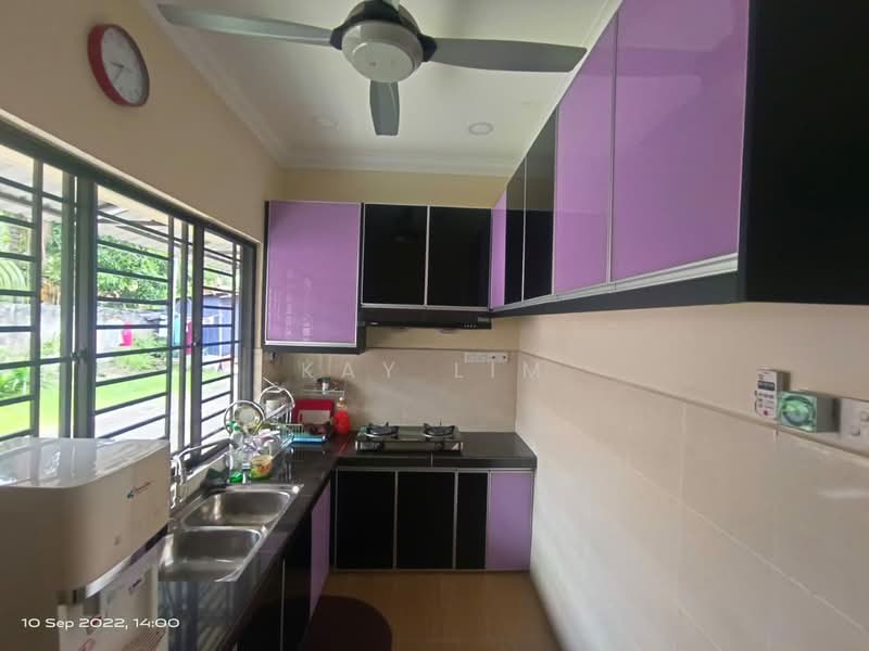 Rumah Teres untuk Dijual di Taman Kok Lian (Jalan Kuching) - Kay Lim - Kitchen - PropertyGuru.com.my