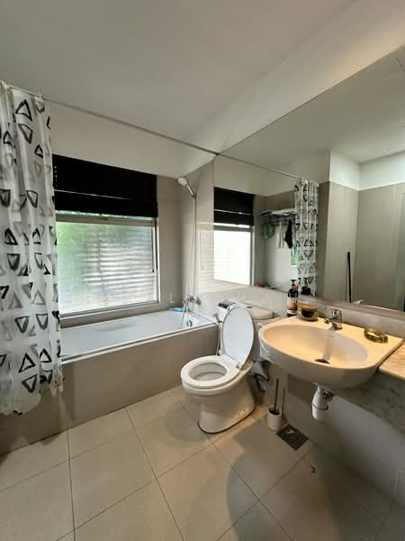 2-storey Terraced House for Sale in Leisure Farm (Gelang Patah) - Emily Hau - Bathroom - PropertyGuru.com.my