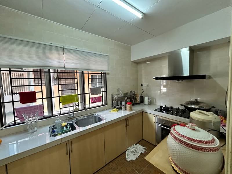 Rumah Teres 2 Tingkat untuk Dijual di Taman Suria (Bandar Sungai Long) - Tim Pang - Kitchen - PropertyGuru.com.my