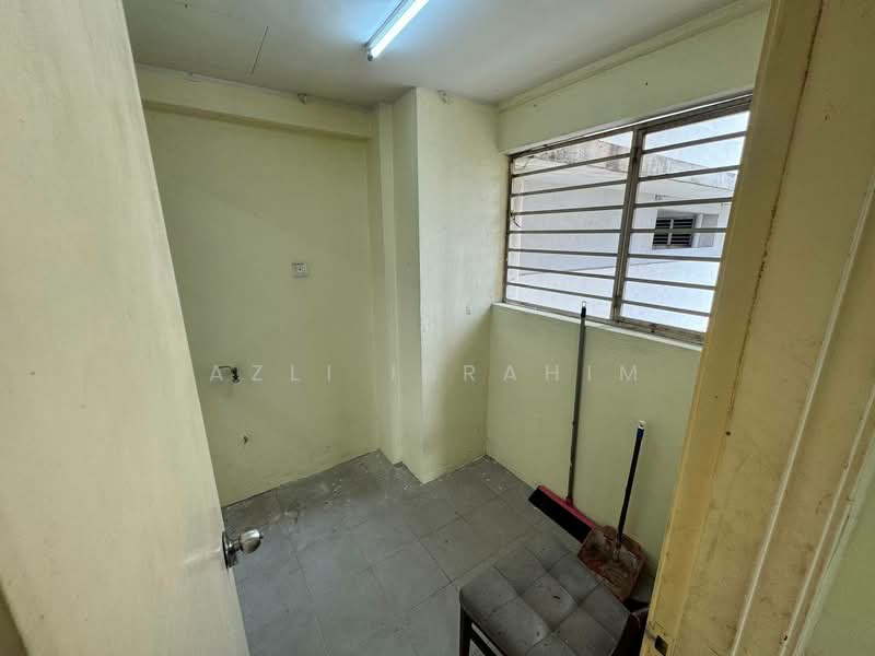 Kediaman Servis untuk Dijual di Suri Puteri - Azli Ibrahim - Interior - PropertyGuru.com.my