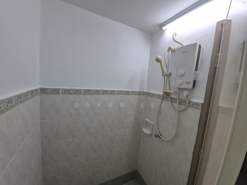 Kondominium untuk Dijual di Pelangi Damansara - Bryan Lee - Bathroom - PropertyGuru.com.my