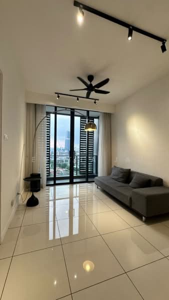 Servis Apartment untuk Disewa di Avara - Renetta Jau - Living Room - PropertyGuru.com.my