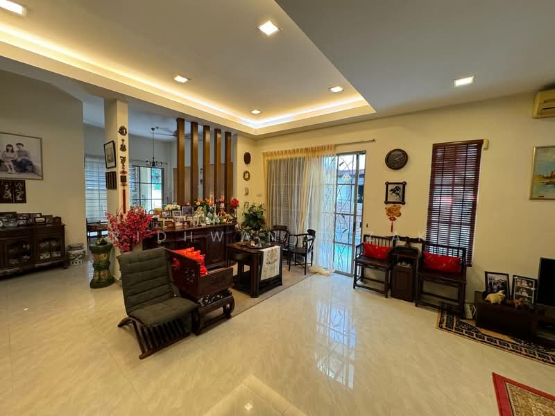 Rumah Berkembar untuk Dijual di Ampang Jaya (Ampang) - Ridhwan Razak - Living Room - PropertyGuru.com.my