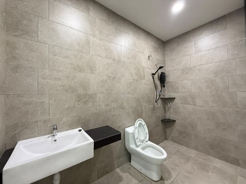 2-storey Terraced House for Rent in Ayer Molek (Melaka) - Joanne How - Bathroom - PropertyGuru.com.my