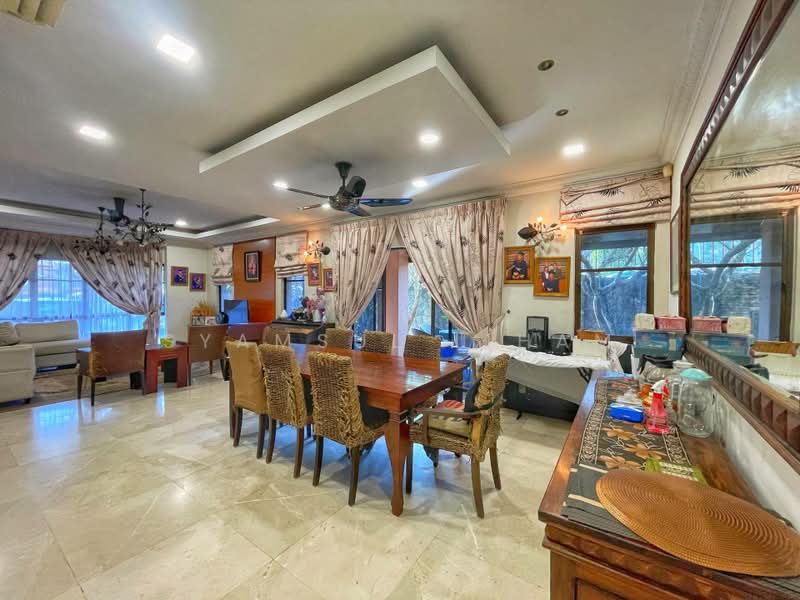2.5-storey Terraced House for Sale in Putrajaya (Putrajaya) - Syamsul Ilham - Dining Room - PropertyGuru.com.my