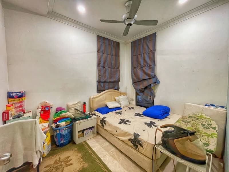 2.5-storey Terraced House for Sale in Putrajaya (Putrajaya) - Syamsul Ilham - Bedroom - PropertyGuru.com.my