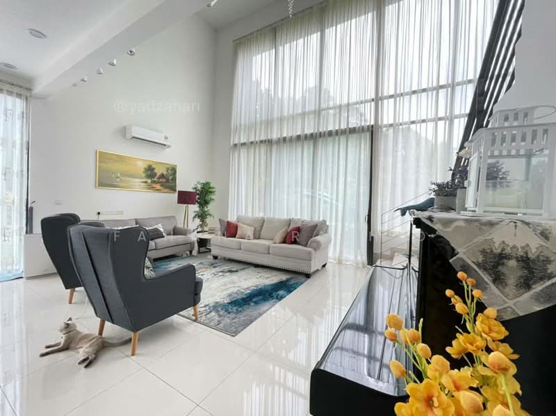 Bungalow House untuk Dijual di Taman Puncak Perdana (Shah Alam) - Fahana Rashid - Living Room - PropertyGuru.com.my