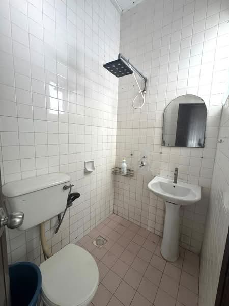 Rumah Teres 1.5 Tingkat untuk Disewa di Perling (Johor) - Stella Ng - Bathroom - PropertyGuru.com.my