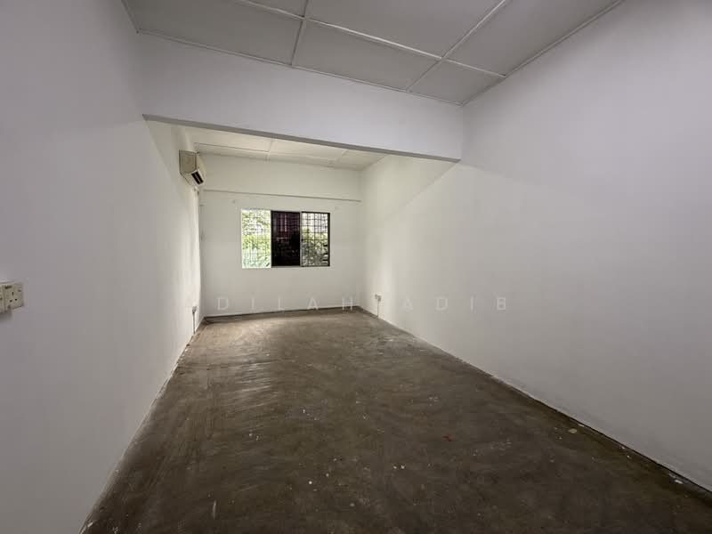 Shop for Sale in Batu 9 (Cheras) - Adilah Adib - PropertyGuru.com.my