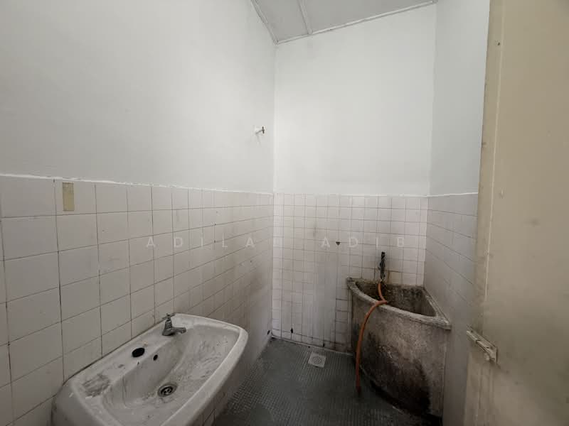 Shop for Sale in Batu 9 (Cheras) - Adilah Adib - PropertyGuru.com.my