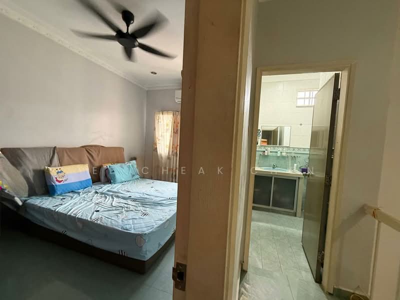 Rumah Teres 2 Tingkat untuk Dijual di Usj 6 (Subang Jaya) - Yee Cheak Chen - Bedroom - PropertyGuru.com.my