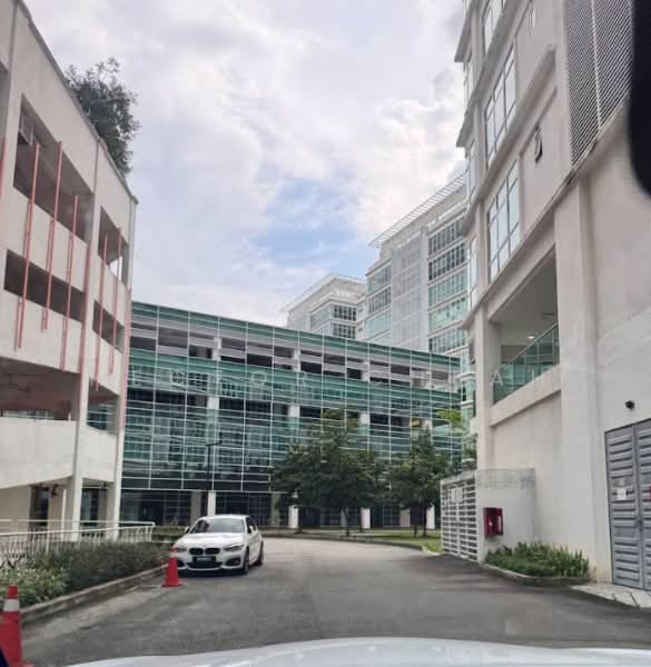 Kediaman Servis untuk Dijual di Medalla @ Oasis Corporate Park - Hector Cheah - Exterior - PropertyGuru.com.my