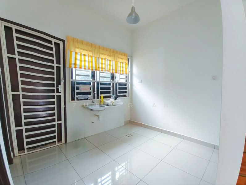 Rumah Teres 2 Tingkat untuk Dijual di Kepala Batas (Penang) - Azura Ghani - Kitchen - PropertyGuru.com.my