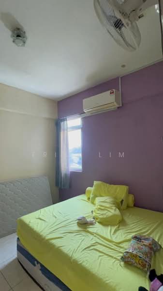 Pangsapuri untuk Disewa di Pulai View - Erica Lim - Bedroom - PropertyGuru.com.my