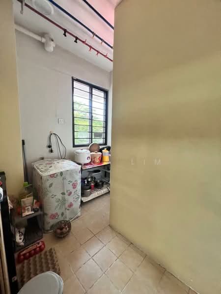 Pangsapuri untuk Disewa di Pulai View - Erica Lim - Kitchen - PropertyGuru.com.my