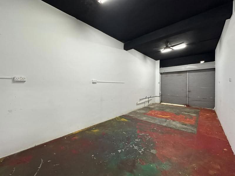 Kedai untuk Disewa di Bandar Puteri Puchong (Puchong) - Yang . - Interior - PropertyGuru.com.my