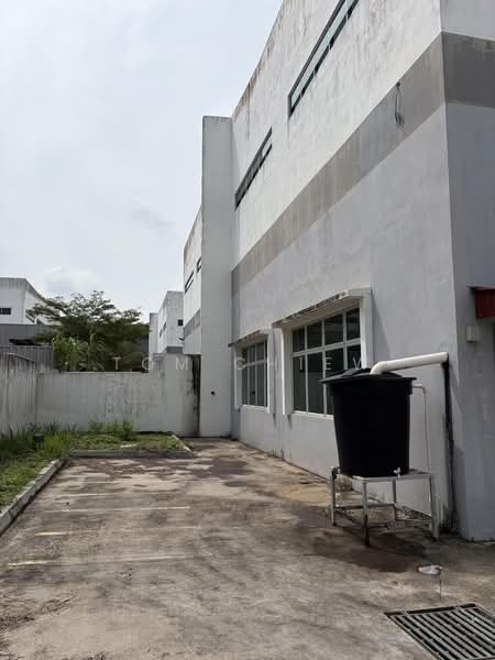 Semi-D Factory for Rent in Taman Pasir Putih (Pasir Gudang) - Tom Chiew - Exterior - PropertyGuru.com.my