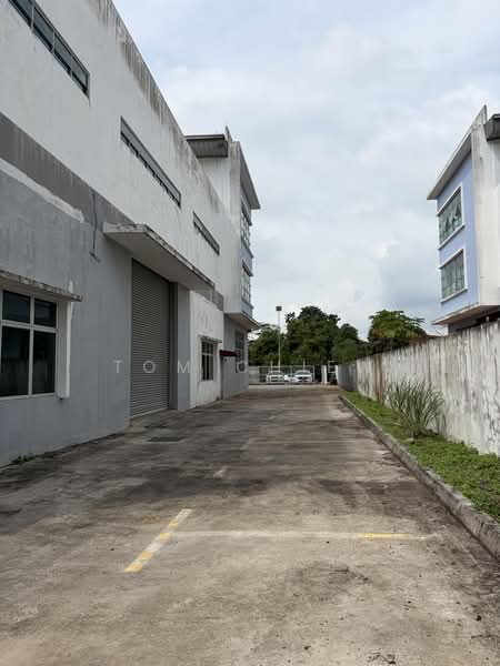Semi-D Factory for Rent in Taman Pasir Putih (Pasir Gudang) - Tom Chiew - Exterior - PropertyGuru.com.my