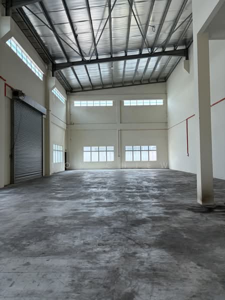 Semi-D Factory for Rent in Taman Pasir Putih (Pasir Gudang) - Tom Chiew - Interior - PropertyGuru.com.my