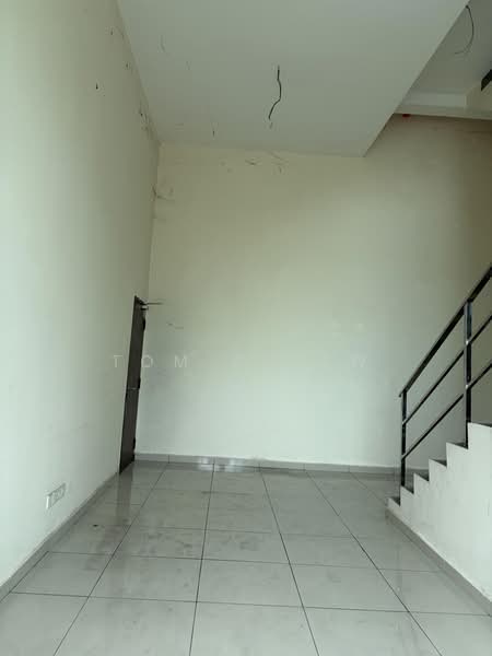 Semi-D Factory for Rent in Taman Pasir Putih (Pasir Gudang) - Tom Chiew - Interior - PropertyGuru.com.my