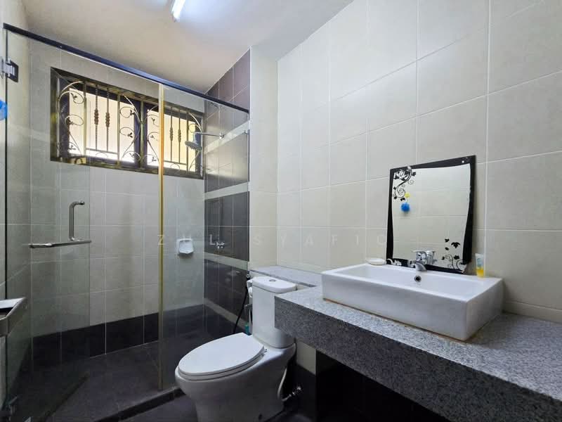 2-storey Terraced House for Sale in Bandar Damai Perdana (Cheras) - Zul Syafiq - Bathroom - PropertyGuru.com.my