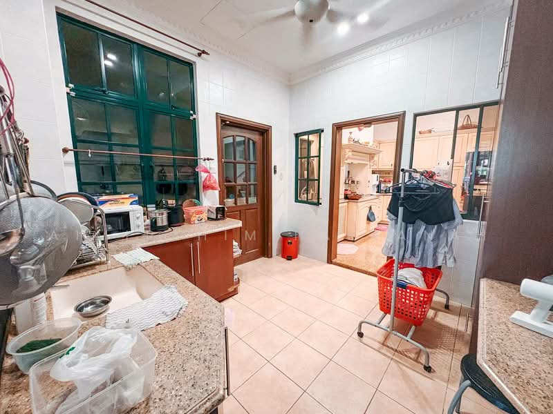 Semi-Detached House for Sale in Ampang Jaya (Ampang) - AimiRahim Hartanah - Kitchen - PropertyGuru.com.my