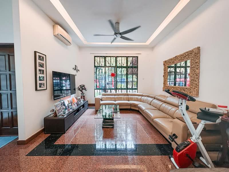 Semi-Detached House for Sale in Ampang Jaya (Ampang) - AimiRahim Hartanah - Living Room - PropertyGuru.com.my