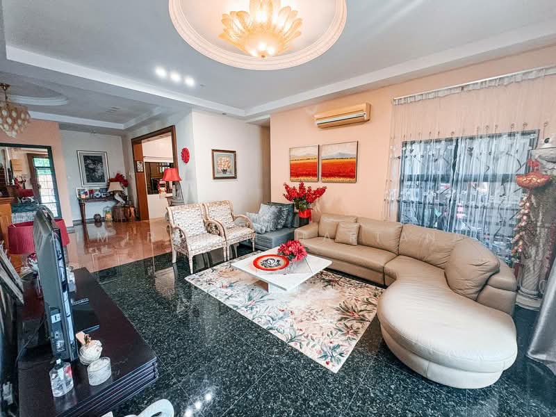 Semi-Detached House for Sale in Ampang Jaya (Ampang) - AimiRahim Hartanah - Living Room - PropertyGuru.com.my