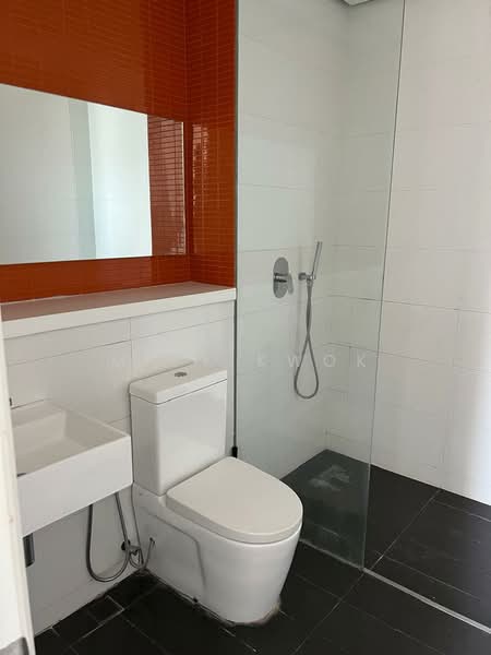 Servis Apartment untuk Dijual di Arcoris SOHO - Mick Kwok - Bathroom - PropertyGuru.com.my