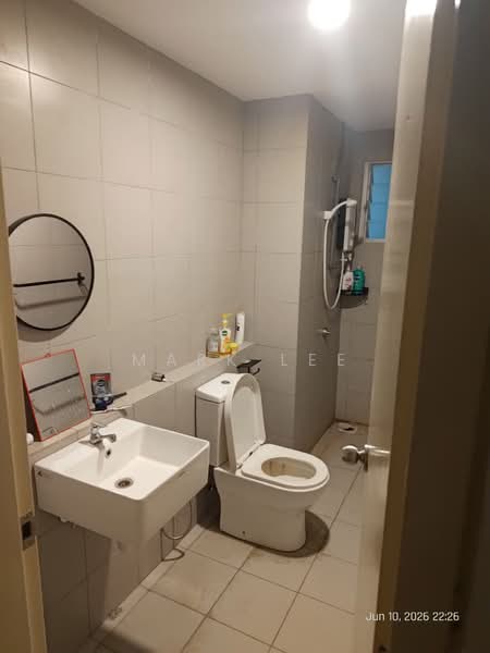 Kondominium untuk Disewa di Lakefront Homes - Mark Lee - Bathroom - PropertyGuru.com.my