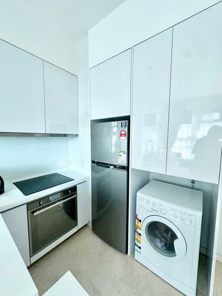 Servis Apartment untuk Disewa di Vogue Suites One - Renetta Jau - Kitchen - PropertyGuru.com.my