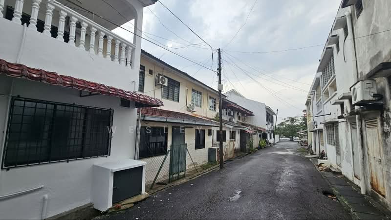 2-storey Terraced House for Sale in Cheng (Melaka) - Wesley Tan - Exterior - PropertyGuru.com.my