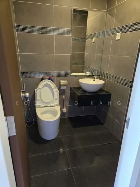 Servis Apartment untuk Disewa di D'Latour - Koo Ying Kang - Bathroom - PropertyGuru.com.my