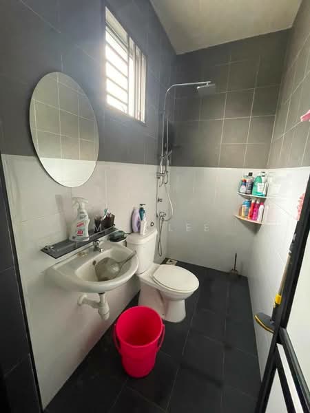 2-storey Terraced House for Sale in Taman Scientex Senai (Senai) - May Lee - Bathroom - PropertyGuru.com.my