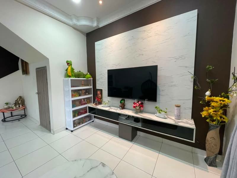 2-storey Terraced House for Sale in Taman Scientex Senai (Senai) - May Lee - Living Room - PropertyGuru.com.my