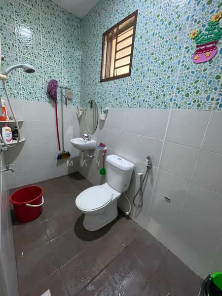 2-storey Terraced House for Sale in Taman Scientex Senai (Senai) - May Lee - Bathroom - PropertyGuru.com.my