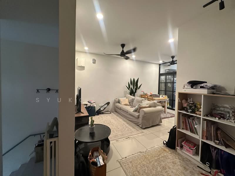 Townhouse for Sale in Kuala Selangor (Selangor) - Syukor Hartanah - Living Room - PropertyGuru.com.my