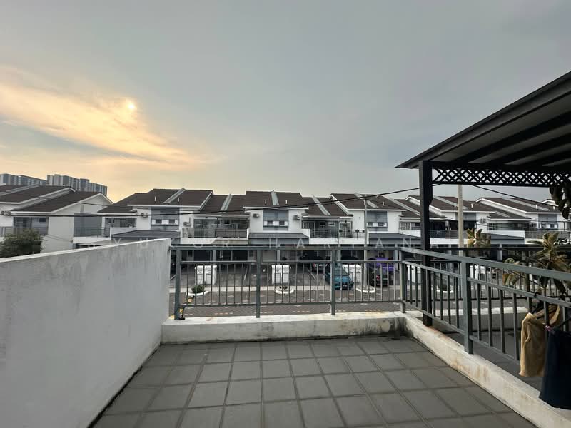 Townhouse for Sale in Kuala Selangor (Selangor) - Syukor Hartanah - Exterior - PropertyGuru.com.my