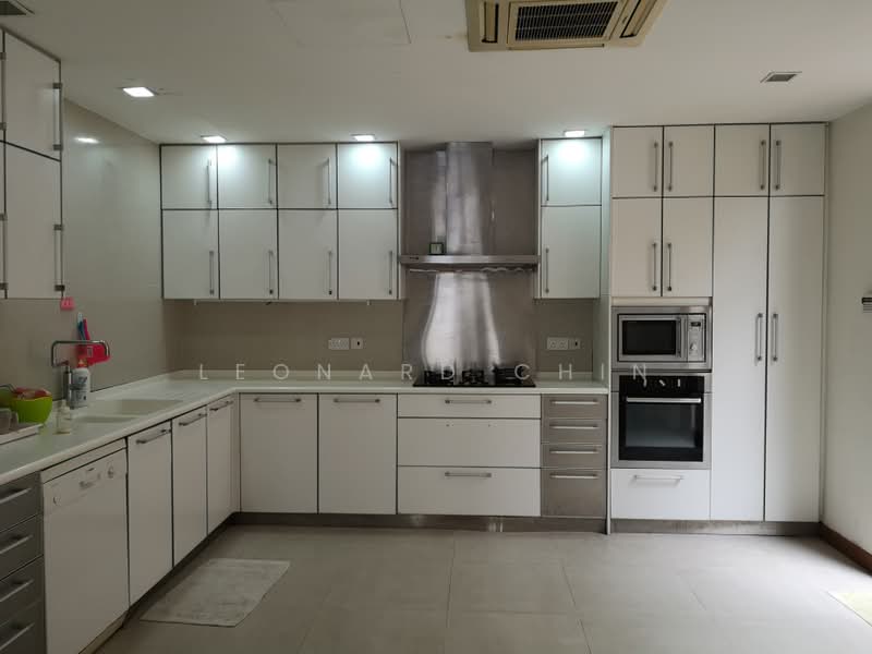 Rumah Banglo untuk Dijual di Ukay Heights (Ampang) - Leonard Chin - Kitchen - PropertyGuru.com.my