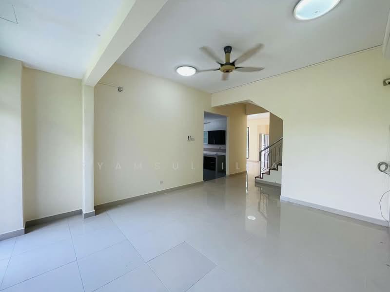 Rumah Berkembar untuk Dijual di Putrajaya (Putrajaya) - Syamsul Ilham - Living Room - PropertyGuru.com.my