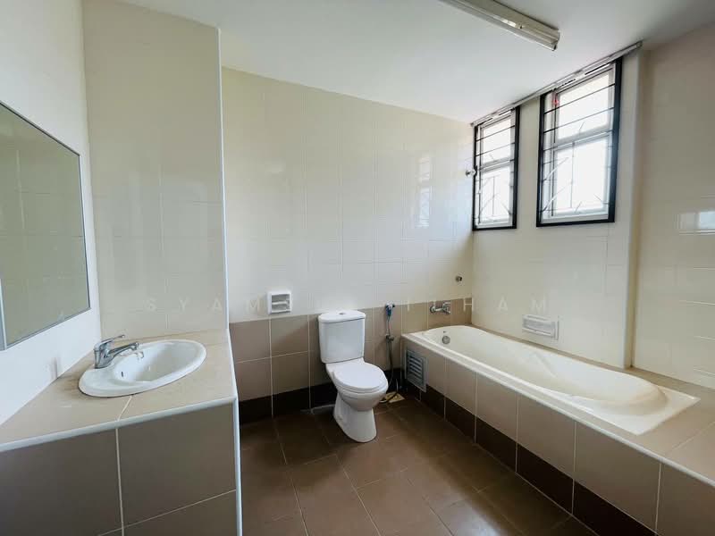 Rumah Berkembar untuk Dijual di Putrajaya (Putrajaya) - Syamsul Ilham - Bathroom - PropertyGuru.com.my