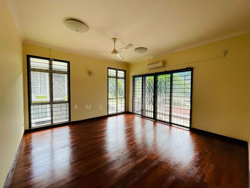 Rumah Berkembar untuk Dijual di Putrajaya (Putrajaya) - Syamsul Ilham - Living Room - PropertyGuru.com.my