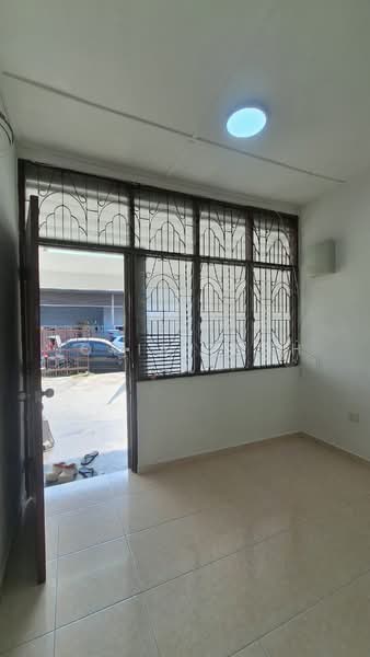 1-storey Terraced House for Rent in Taman Sri Skudai (Skudai) - Jovia Thoh - Entrance - PropertyGuru.com.my