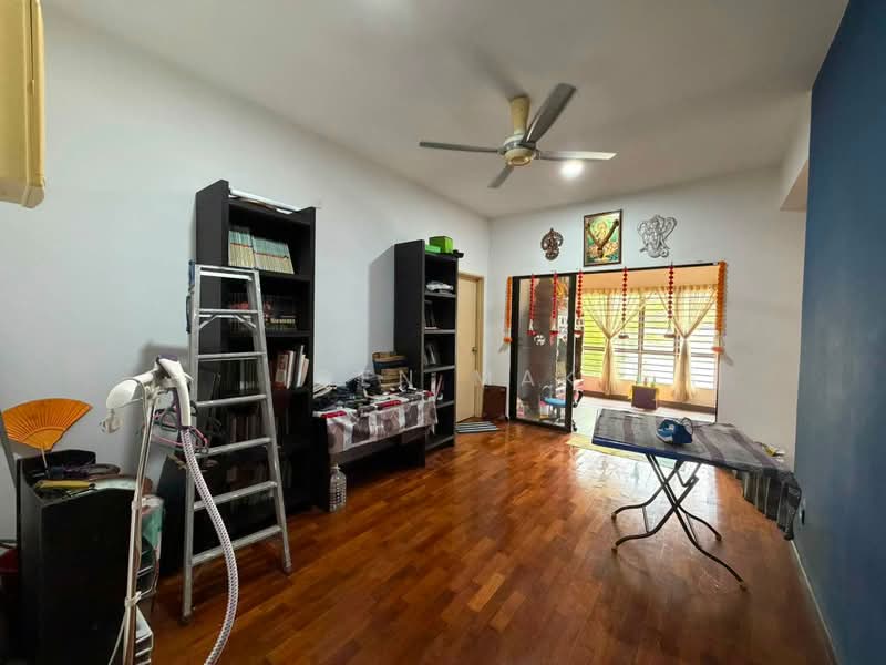Bungalow for Sale in Saujana Villa (Kajang) - Igen Mak - Living Room - PropertyGuru.com.my