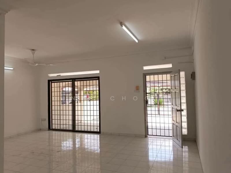 2-storey Terraced House for Sale in Taman Pinji Mewah (Ipoh) - Xinni Choong - Living Room - PropertyGuru.com.my