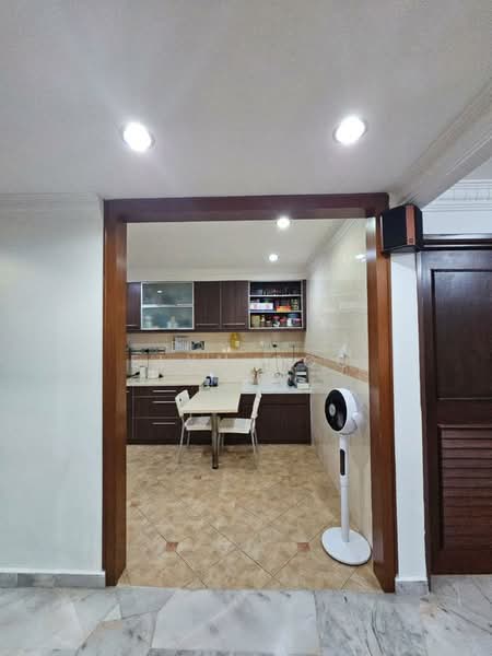 Terraced House for Sale in Bandar Kinrara Seksyen 5 (Bandar Kinrara) - Elyn Soo - Kitchen - PropertyGuru.com.my