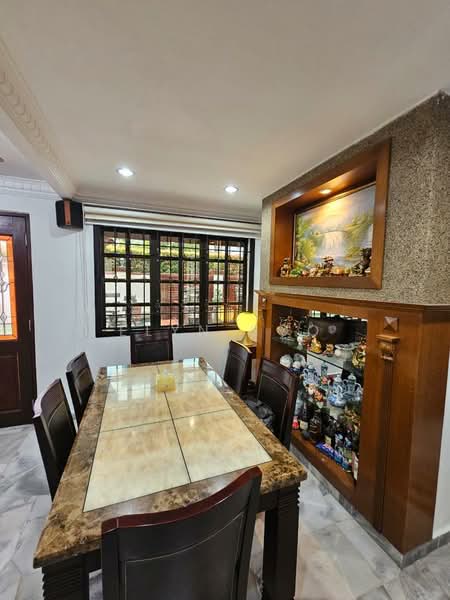 Terraced House for Sale in Bandar Kinrara Seksyen 5 (Bandar Kinrara) - Elyn Soo - Dining Room - PropertyGuru.com.my